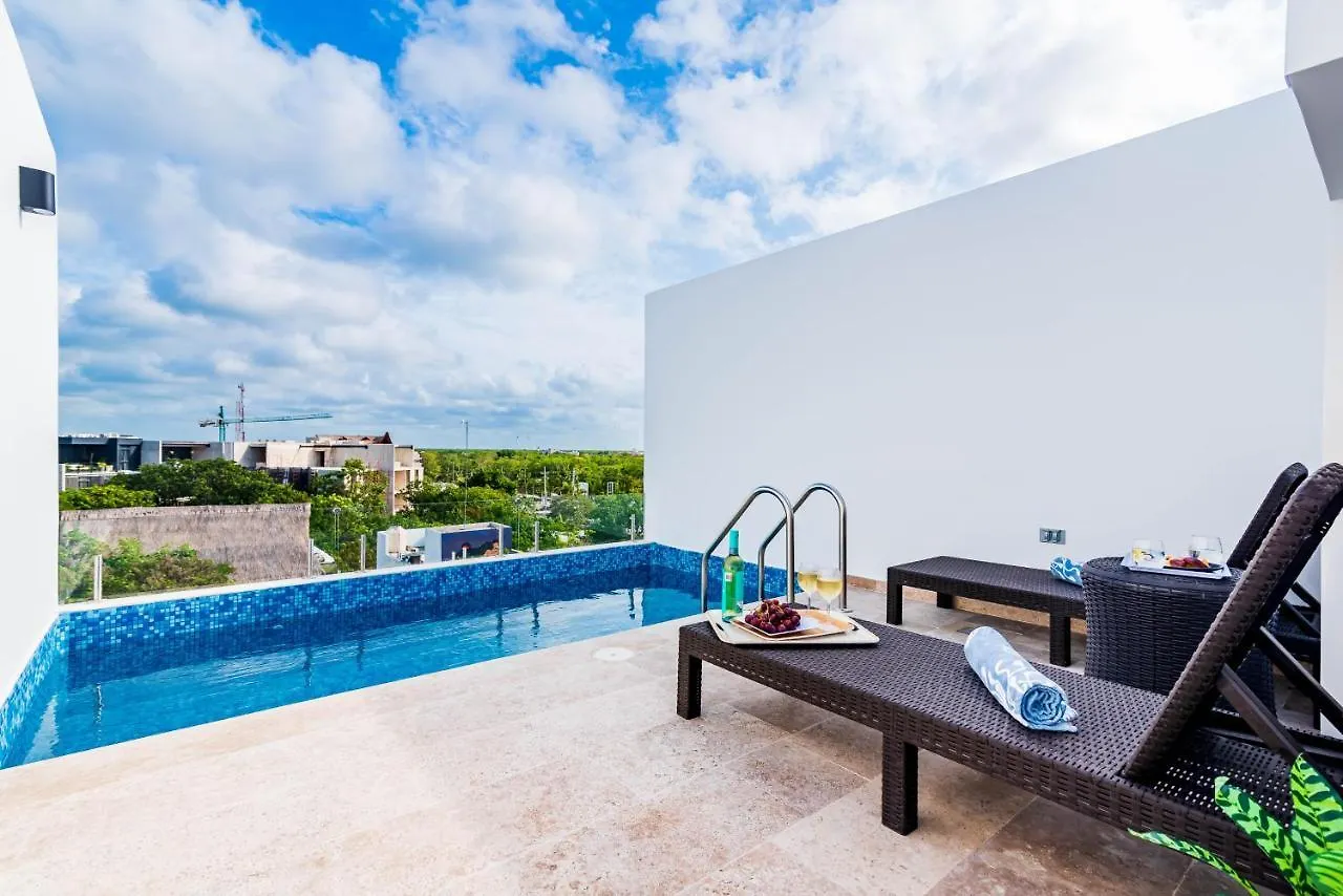 Tulum City Apartments At Menesse Τουλούμ
