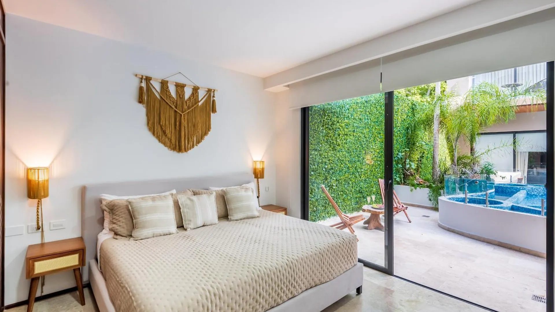 Tulum City Apartments At Menesse Τουλούμ