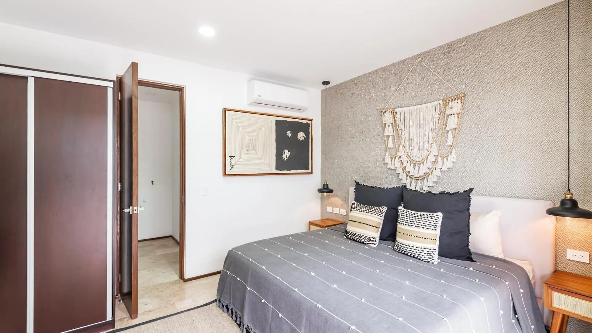 Tulum City Apartments At Menesse Τουλούμ