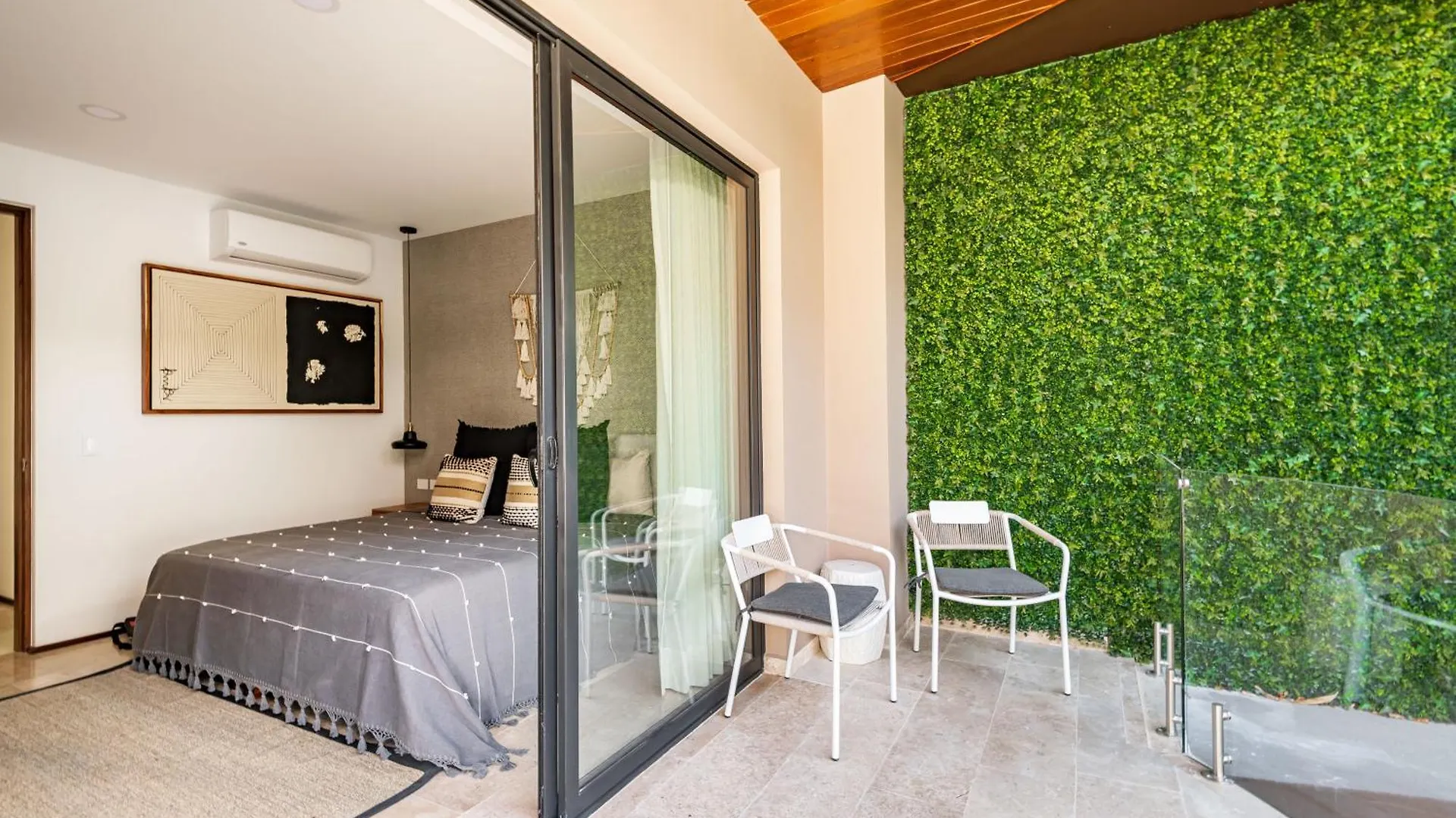 Tulum City Apartments At Menesse Τουλούμ